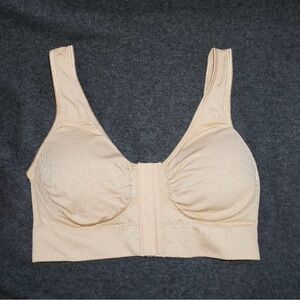 Miracle Bamboo Bra nude beige size
Large NWOT